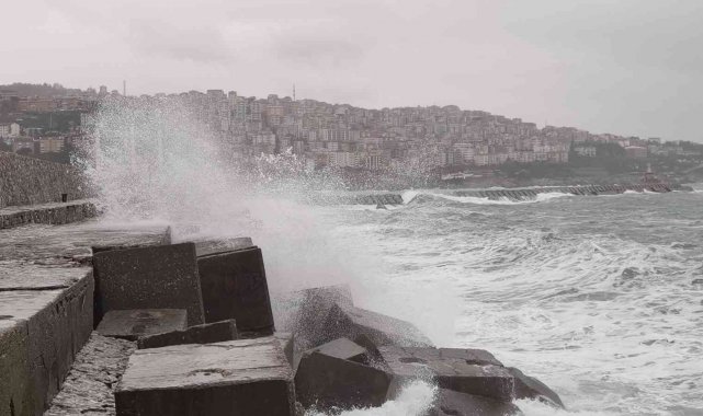 Batı Karadeniz&#039;de kuvvetli rüzgar