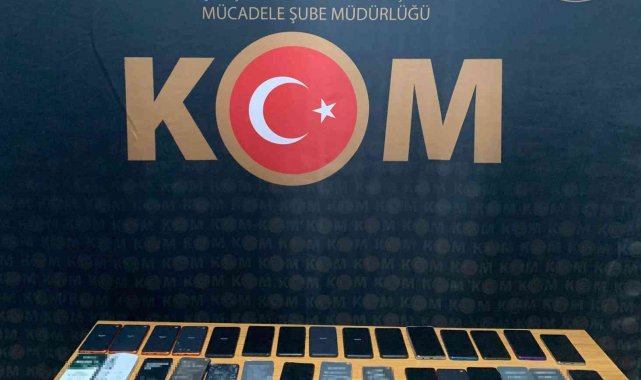 Batman'da 50 adet kaçak cep telefonu ele geçirildi