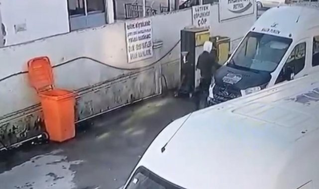 Batman'da kapşonlu ve maskeli hırsız arabanın içerisinden telefon çaldı