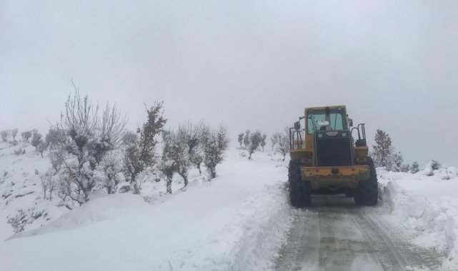 Batman&#039;da sağlıkçılar 7 saat sonra doğum sancısı tutan hastaya ulaştı, bebeğe sağlıkçının ismi verildi