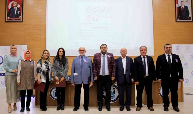 Bayburt Üniversitesinde 'Kadına Şiddetle Mücadele' konulu panel düzenlendi