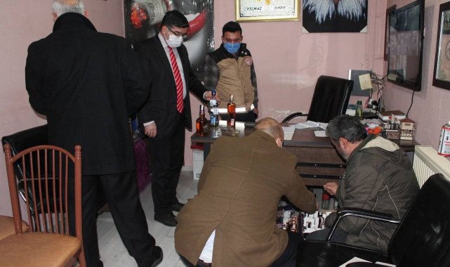 Bayburt&#039;ta yılbaşı öncesi alkol satış yerleri ve eğlence mekanları denetlendi
