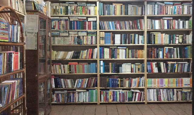 Bayburt'un ilk sahaf kitabevi açıldı