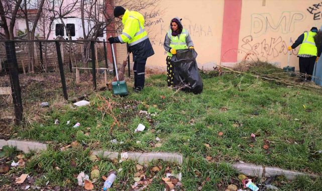 Belediye ekiplerinden temizlik seferberliği