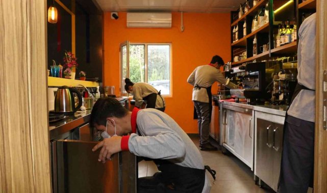 Beyaz Kalpler'de barista kursu başladı