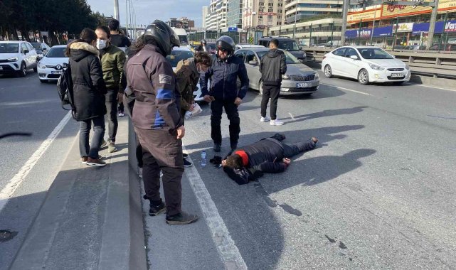 Beylikdüzü E-5'te yaralanmalı kaza