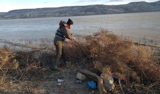 Beypazarı&#039;nda kuş avlamak için yapılan düzenek imha edildi