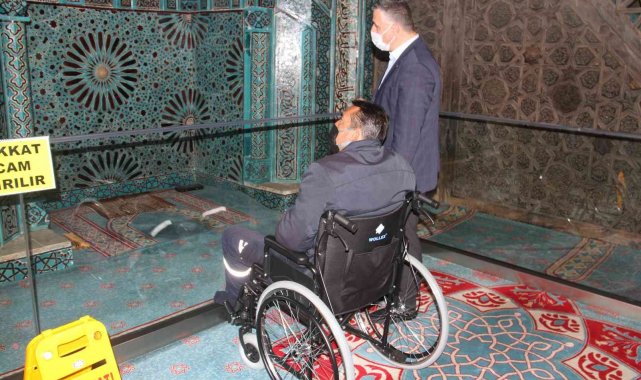 Beyşehir'deki tarihi Eşrefoğlu Camisi'nde engelli bireylere engelsiz ziyaret imkanı