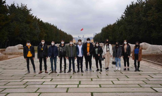 Beytüşşebaplı öğrenciler Anıtkabir&#039;de