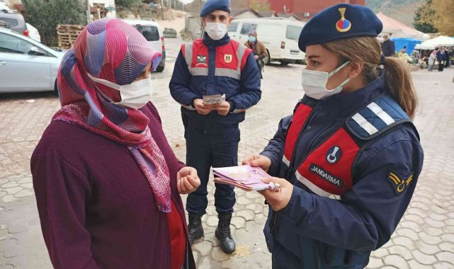 Bilecik'te 428 kadın KADES uygulaması hakkında bilgilendirildi