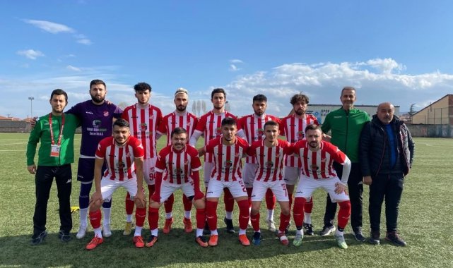 Bilecikspor, Karaköyspor deplasmanında rahat kazandı