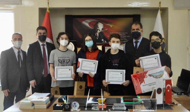 Bilgi yarışmasında birincilik ödülü GKV&#039;nin