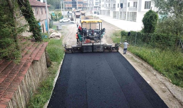 Binlerce ton asfalt Düzce yollarında