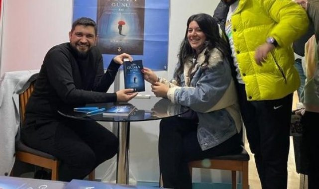 Bir Cuma Günü kitabı fuarlarda yoğun ilgi görüyor