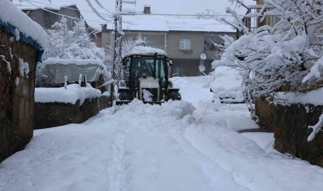 Bitlis'te 258 köy yolu ulaşıma kapandı