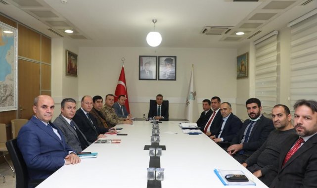 Bitlis'te metruk binaların yıkımları görüşüldü