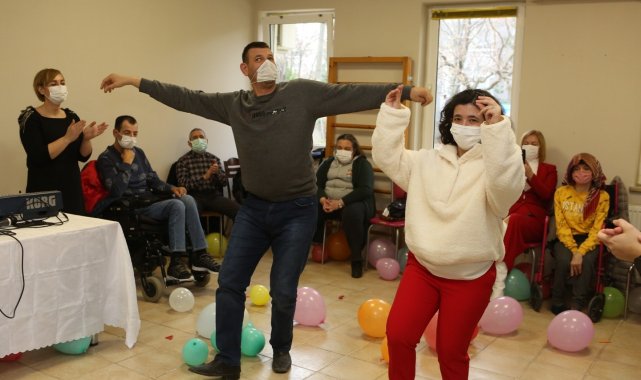 Bizim Ev&#039;de yeni yıl coşkusu