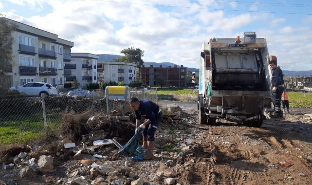 Bodrum'da sağanak yağmur sonrası temizlik çalışması başlatıldı