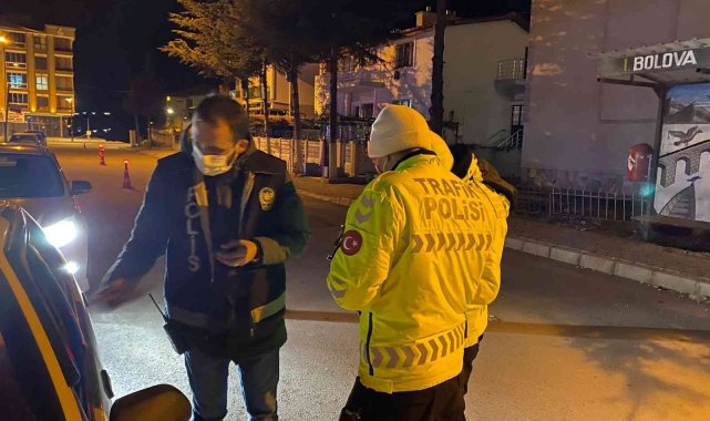 Bolvadin'de asayiş denetiminde 400 kişinin GBT sorgulaması yapıldı