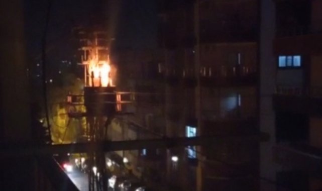 Bomba gibi patlayan trafo paniğe neden oldu
