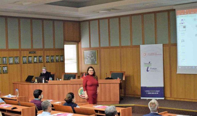 Borsa personeline iletişim teknikleri eğitimi