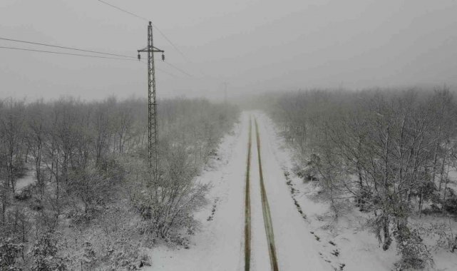 Bozdağ beyaz gelinliğini giydi