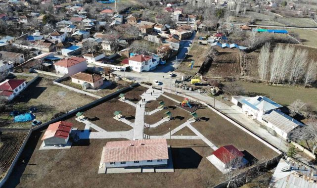 Bu köyde vatandaş devlet işbirliğiyle terörün izleri silindi