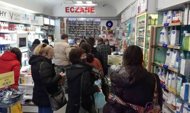 Bulgarlar ilaçlarını Edirne'den alıyorlar