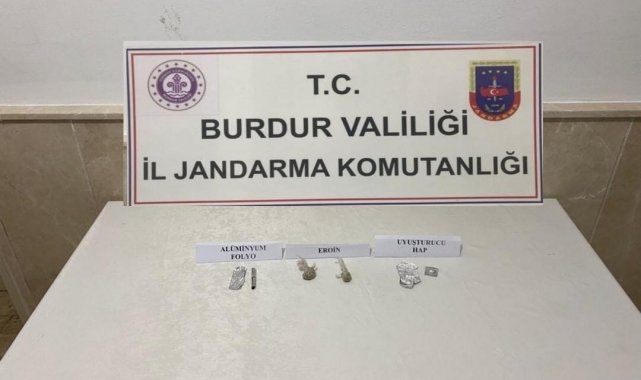 Burdur&#039;a uyuşturucu getiren iki şüpheli yakalandı