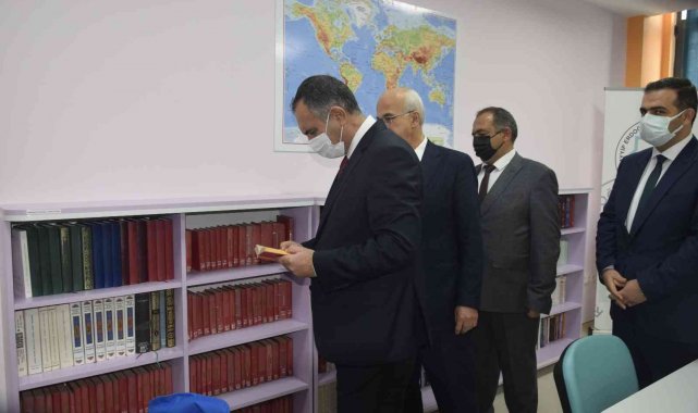 Burdur'da kütüphanesiz okul kalmayacak