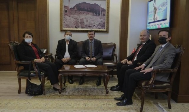 Burdurlu hayırsever eğitime 1 milyon lira bağışladı