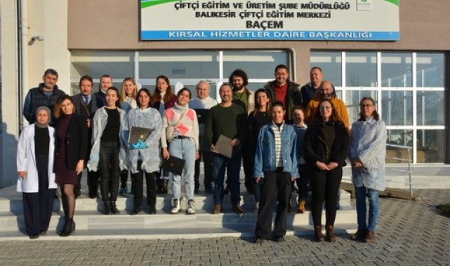 Burhaniye'de Bitki Doku Kültürü Kursu ilgi gördü