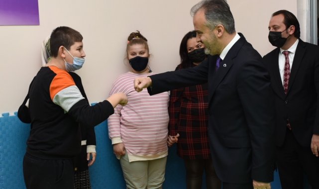 Bursa Büyükşehir'den okullara spor aktivite alanları