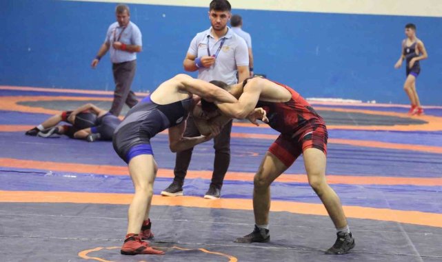 Bursa Gürsu'da güreş heyecanı