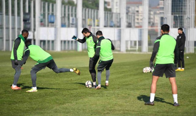 Bursaspor'da Menemenspor maçı hazırlıkları tamamlandı