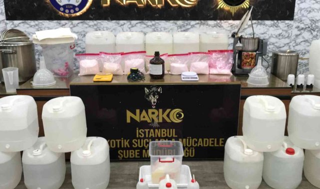 Büyükçekmece'de villaya uyuşturucu baskını: 3 İranlı yakalandı