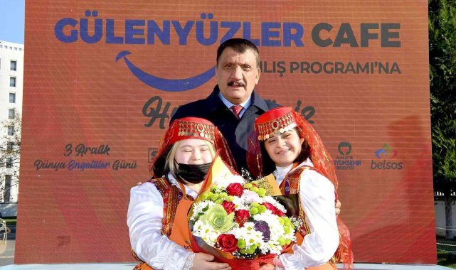 Büyükşehir Belediyesi Gülen Yüzler Kafesi hizmete girdi