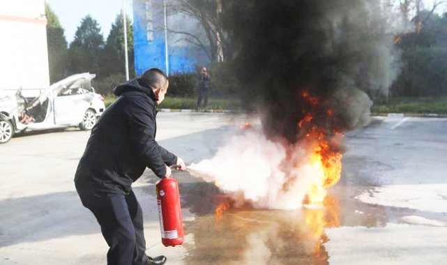 Büyükşehir tatbikatlarla vatandaşları afete hazırlıyor