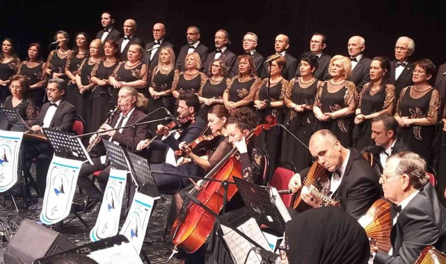 Büyükşehir TSM Korosu&#039;ndan konser