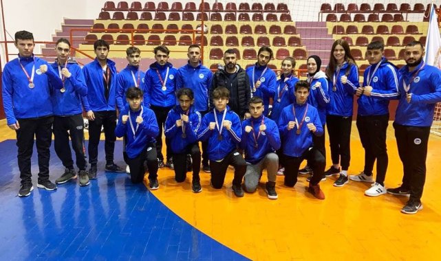 Büyükşehir'in sporcuları liderlik kürsüsünde