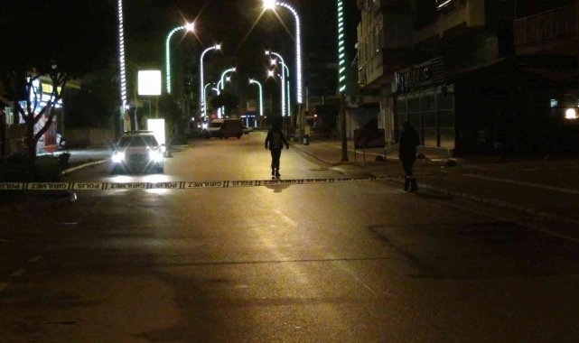 Cadde ortasındaki kavgada kalbinden bıçaklanan genç hayatını kaybetti