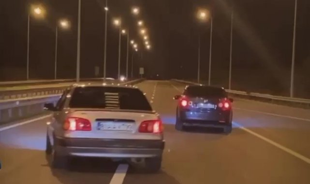 Çakarlı araçla trafiği tehlikeye atanlar sosyal medyadan yakaladı