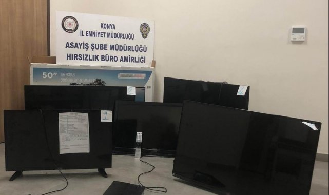 Çaldığı eşyaları satarken yakalandı