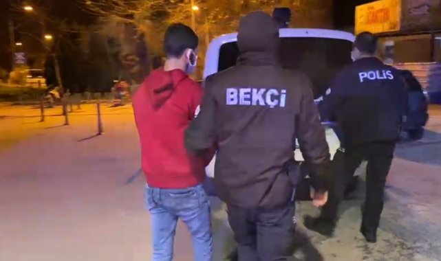 Çaldığı kabloları yakarken suçüstü yakalandı