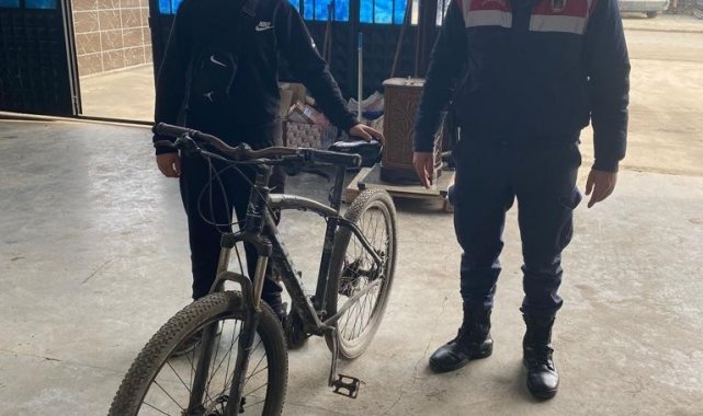 Çalınan bisikletini görüp Jandarmaya haber verdi