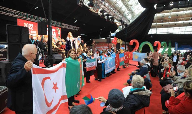 Cam Piramit'te yeni yıl coşkusu