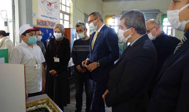 Çamdibi Ortaokulu&#039;nda TÜBİTAK 4006 Bilim Fuarı yapıldı