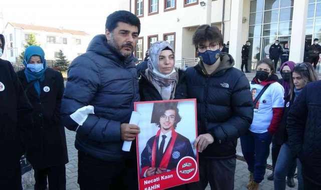 Çanakkale&#039;de bir gencin ölümüne neden olan alkollü sürücüye 3 yıl 4 ay hapis cezası