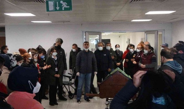 Çanakkale'de Covid-19'a yenik düşen Seher ebe için tören düzenlendi