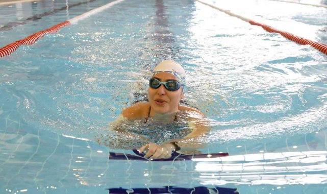 Çankaya&#039;da kış günü havuz keyfi